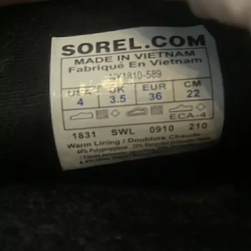 Sorel Flurry TP Youth Size US 4 Kids Winter Snow Comfort Boot Prairie Rose/Black